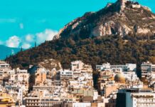 Η «ακτινογραφία» της στεγαστικής κρίσης στη χώρα μας – 1 στα 10 νοικοκυριά έχει καθυστερήσεις σε πληρωμές δανείων ή ενοικίων.