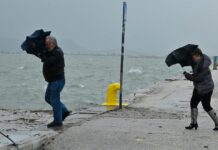 Καιρός: Βροχές, κρύο και θυελλώδεις άνεμοι από το μεσημέρι της Πέμπτης – Την Παρασκευή «χτυπούν» την Αττική τα φαινόμενα