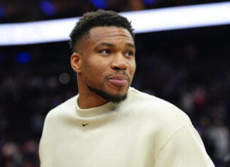 NBA: Χωρίς τον Γιάννη Αντετοκούνμπο η λίστα των παικτών με τις μεγαλύτερες πωλήσεις σε φανέλες της σεζόν