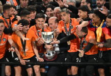 Τελικός Κυπέλλου Ελλάδας Betsson: Η απονομή του τροπαίου στον ΟΦΗ