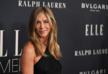 Jennifer Aniston: Πιο ερωτευμένη από ποτέ, μοιράζεται την ευτυχία της με τον Jim Curtis στο Instagram