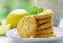 Τραγανά κι αρωματικά μπισκότα λεμονιού