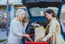 Γενναιοδωρία: Οι άνθρωποι συνεχίζουν να βοηθούν, αλλά γιατί;
