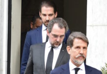 Παύλος, Νικόλαος, Φίλιππος και άλλα 7 μέλη της πρώην βασιλικής οικογένειας έλαβαν κι επίσημα το επώνυμο Ντε Γκρες, με απόφαση του ΣτΕ