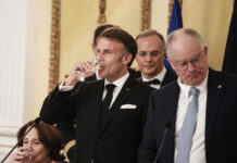 Δείπνο για τον Εμανουέλ Μακρόν στο Προεδρικό Μέγαρο: Ο Νίκος Αλιάγας, η Μπριζίτ και η κόρη του Κυριάκου Μητσοτάκη