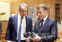 Το ελληνικό δώρο – έκπληξη του Μητσοτάκη στον Μακρόν