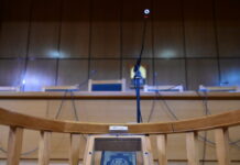 Τέμπη: Μετ’ εμποδίων η δίκη για τους ελεγκτές Εθνικής Αρχής Διαφάνειας, απεβίωσε ο ένας από τους δύο κατηγορούμενους
