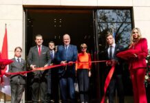 Ο πρίγκιπας Αλβέρτος του Μονακό στα εγκαίνια του Επίτιμου Προξενείου του Πριγκιπάτου στην Κηφισιά