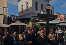 Στον Προφήτη Ελισσαίο του Ψυρρή ο πρώτος Επιτάφιος – Κατάνυξη στη «γειτονιά» του Παπαδιαμάντη