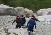 Φαράγγι Βίκου: Καρέ – καρέ η διάσωση της Ελβετίδας τουρίστριας που μεταφέρθηκε με ελικόπτερο στο νοσοκομείο Ιωαννίνων