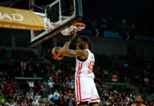 Ολυμπιακός: Το buzzer beater κάρφωμα του Ντόντα Χολ στην κορυφή του Top 10 της Euroleague
