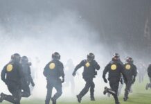 Ντιναμό Δρέσδης – Χέρτα Βερολίνου: Σοβαρά επεισόδια και διακοπή αγώνα στη Γερμανία