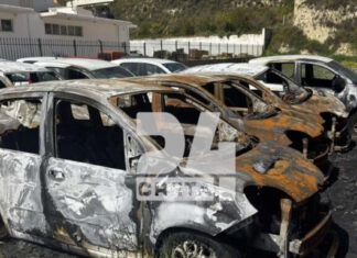 Ηράκλειο: Εικόνες καταστροφής από την φωτιά σε χώρο με ενοικιαζόμενα αυτοκίνητα – Κάηκαν σχεδόν τα μισά