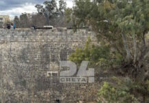 Ηράκλειο: Άνδρας έπεσε από τα τείχη και βρέθηκε στο κενό – Νοσηλεύεται στη ΜΕΘ στο Βενιζέλειο