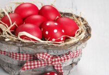 Μεγάλη Πέμπτη και «Ακολουθία των Παθών»: Τι γιορτάζουμε σήμερα και γιατί βάφουμε κόκκινα αυγά