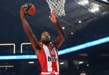 Ολυμπιακός: «Η ΚΑΕ Παναθηναϊκός έκανε καταγγελία για άσεμνη χειρονομία του Ταϊρίκ Τζόουνς»