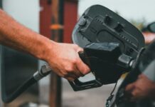 Καύσιμα: Πρόστιμα σε 9 πρατήρια, συνολικού ύψους 54.000 ευρώ για υπερβάσεις του ανώτατου πλαφόν