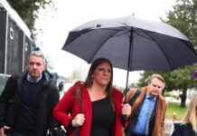 Ξεκινά η δίκη των Τεμπών: Μόνο ο πρώην πρόεδρος του ΟΣΕ στο εδώλιο των κατηγορουμένων – Κωνσταντοπούλου, Πλακιάς και Ρούτσι στην αίθουσα Γαιόπολις