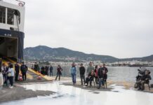 Μυτιλήνη: Κτηνοτρόφοι μπλόκαραν πλοίο στο λιμάνι – 700 περίπου επιβάτες έμειναν εκτός