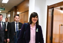 Λάουρα Κοβέσι και Γιώργος Φλωρίδης τα είπαν για μισή ώρα στο υπουργείο Δικαιοσύνης – Στο «τραπέζι» η ανανέωση θητείας των Ευρωεισαγγελέων