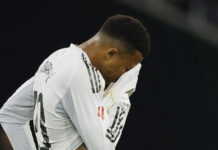 Μπέτις – Ρεάλ Μαδρίτης 1-1: Σοκ στις καθυστερήσεις για τη «Βασίλισσα» και η Μπαρτσελόνα «αγκαλιά» με τον τίτλο στην Ισπανία