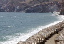 Το ΣτΕ «μπλοκάρει» την επέκταση του White Coast στην παραλία Μύτακας της Μήλου