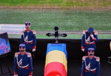 Μιρτσέα Λουτσέσκου: Συνθήματα οπαδών μπροστά από το φέρετρο του θρυλικού προπονητή, συγκλονιστικές στιγμές