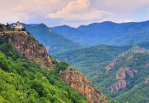 Πάσχα σε τόπους κατάνυξης και φυσικής ομορφιάς της Βόρειας Ελλάδας – Εκκλησίες και μοναστήρια γεμάτα ιστορία