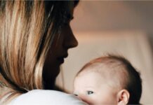 Νταντάδες της Γειτονιάς: Τη Δευτέρα η πρεμιέρα του προγράμματος – Όσα πρέπει να ξέρετε για τις αιτήσεις, τα δικαιολογητικά και τα ποσά