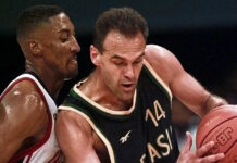 Πέθανε ο θρυλικός Όσκαρ Σμιντ – Θρήνος στο παγκόσμιο μπάσκετ