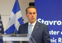 Παπασταύρου για Μυλωνάκη: «Ο Γιώργος είναι αγωνιστής και θα βγει νικητής και από αυτή τη δοκιμασία»