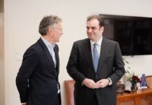 Συνάντηση Πιερρακάκη-Ντάισελμπλουμ: «H χώρα άφησε πίσω το παρελθόν» – «Με κάνει περήφανο ότι ο Έλληνας Υπουργός Οικονομικών προεδρεύει πλέον του Eurogroup»