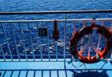 Αναχώρησε το «Champion Jet 1» από την Πάρο μετά την αποκατάσταση του προβλήματος με την άγκυρα