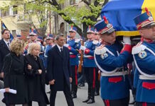 Ο Ραζβάν Λουτσέσκου «λύγισε» στον επικήδειο του πατέρα του, Μιρτσέα: «Ελπίζω να είσαι περήφανος για μένα»