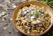 Ριζότο με άγρια μανιτάρια και θυμάρι