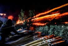 Χίος: 32χρονη χτυπήθηκε στο πρόσωπο από ρουκέτα στον Βροντάδο την ώρα που πήγαινε στην Ανάσταση