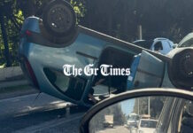 Σοβαρό τροχαίο στη Θεσσαλονίκη με μία τραυματία: Σύγκρουση δύο αυτοκινήτων, αναποδογύρισε το ένα