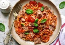 Ζυμαρικά με τόνο – Έτοιμα σε λιγότερο από 20 λεπτά