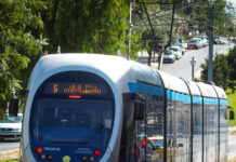 Τραμ: Κυκλοφοριακές ρυθμίσεις από σήμερα λόγω έργων και του Ποσειδώνιου Ημιμαραθώνιου – Ποιες στάσεις κλείνουν