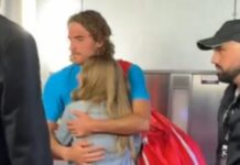 Στέφανος Τσιτσιπάς: Η αγκαλιά στη σύντροφό του μετά τη νίκη στη Μαδρίτη
