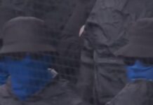 Ολλανδία: Οπαδοί με μάσκες στις κερκίδες καθυστέρησαν τη σέντρα στο Γκόου Αχέντ Ιγκλς – Τσβόλε