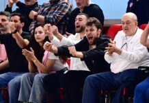 Βεζένκοφ και Νετζήπογλου πανηγύρισαν έξαλλα τη νίκη του Ολυμπιακού επί της Νόβι Μπέογκραντ στο πόλο ανδρών