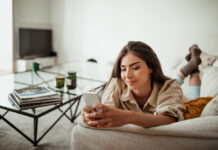 Social media: Το video scrolling έχει ψυχολογική αιτία;