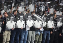 Συγκλονιστικές στιγμές στο Βελιγράδι: Οι οπαδοί της Παρτιζάν με δάκρυα στα μάτια αποχαιρέτησαν τον Ντούσκο Βουγιόσεβιτς