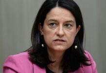 Kεραμέως: Καμία περικοπή στις συντάξεις χηρείας – Τι είπε για την απόφαση του ΣτΕ