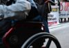 Θεσσαλονίκη: «Την ξέχασαν δεμένη με τη ζώνη και μόνη της» λέει ο πατέρας της 17χρονης ΑμεΑ που την άφησαν για 2 ώρες μέσα σε λεωφορείο