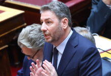 Ανδρουλάκης σε Δεμίρη: Με εξωθείτε σε κάτι πρωτοφανές, να προσφύγω νομικά κατά του διοικητή της ΕΥΠ