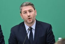 Μαρινάκης σε Τσουκαλά: «Αφήστε τα τσιτάτα και πείτε και πείτε μας αν μιλούσε ο Ανδρουλάκης με τον Χατζηδάκη»