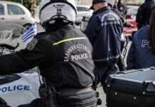 Άγιοι Ανάργυροι: Εντοπίστηκε σπίτι «τρώγλη» όπου τρία παιδιά ζούσαν σε άθλιες συνθήκες – Συνελήφθησαν οι γονείς τους