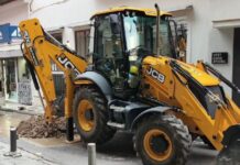 Κλειστή η Καραγιώργη Σερβίας – Έσπασε αγωγός της ΕΥΔΑΠ στο ύψος της πλατείας Αγίας Ειρήνης